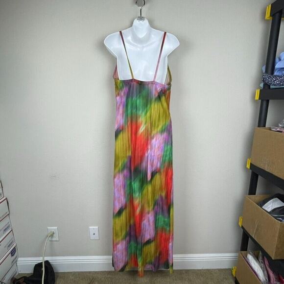 Pretty Little Things Maxi Dress Sleeveless Pleated Multi Print Plisse Size 20 - Picture 4 of 6